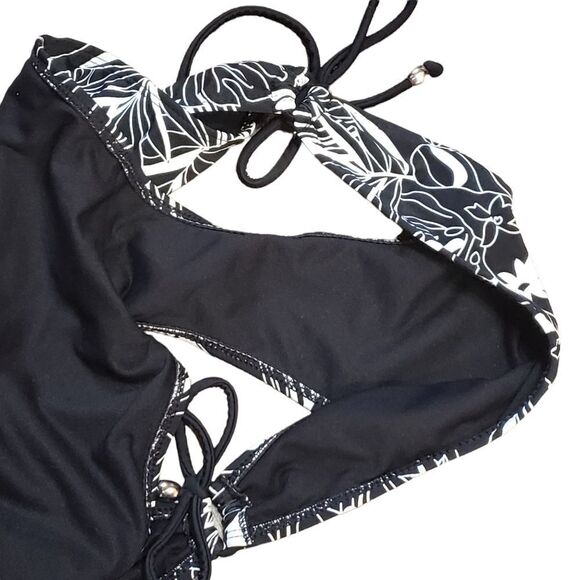 Collections by Catalina Black & White Bikini Bottom Sz L (12/14) - Picture 7 of 12